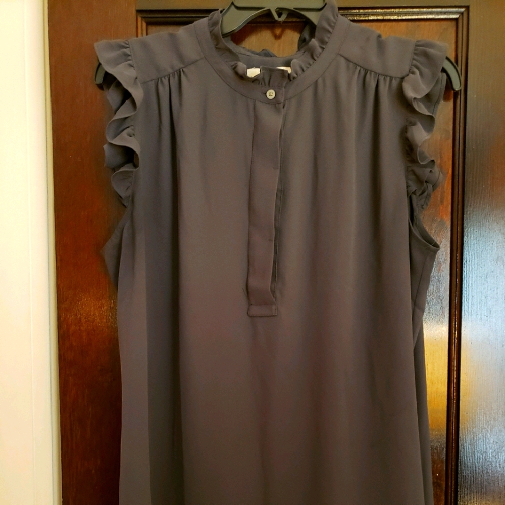 Gently worn Loft charcoal colored top